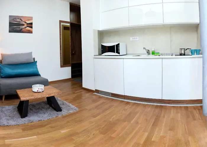 Luka Lux شقة زلاتيبور